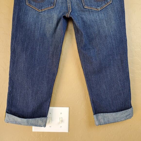 Express X2 Cuffed Denim Capri Jeans - Picture 7 of 9